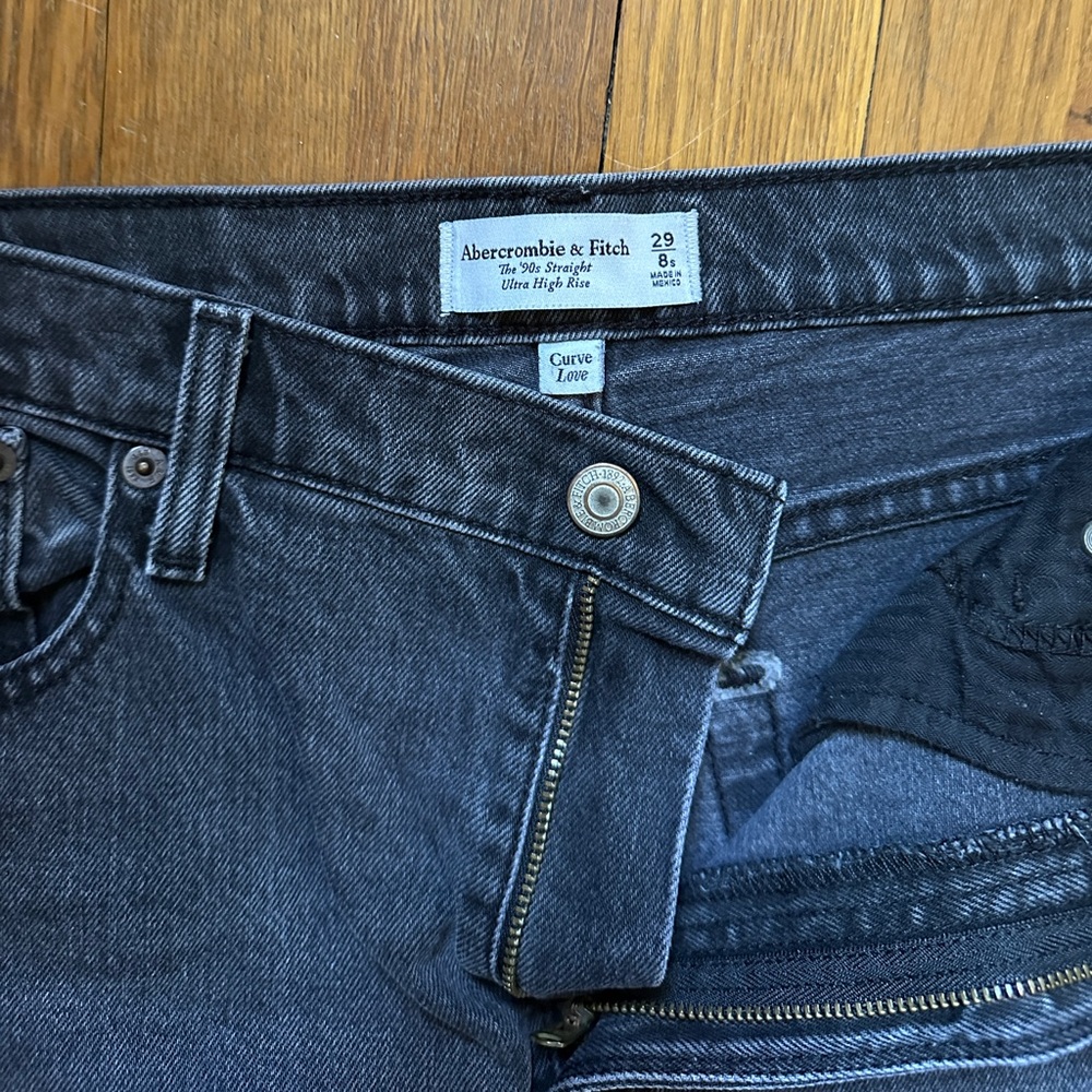 Abercrombie & Fitch Curve Love 90s Straight Ultra High Rise jeans black denim - Picture 4 of 5